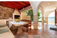 Villa Ratac Beach Apartmaji Soba 5 – Palms foto 3