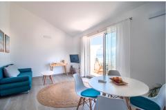 Sunny Apartmaji Solta Apartma 1 – white foto 1