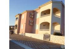 Apartmaji Matea Apartma 3 – APARTMAN 3 foto 1