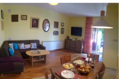 Countryside house z bazenom Apartma 1 – kuća foto 1