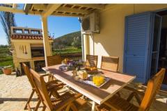 Villa Romansa- 22 km from Split Apartma 1 – VILLA foto 2