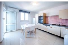 Apartmaji Analora Apartma 2 – Lora foto 5