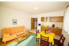 Apartmaji Aniva Apartma 2 – A2 foto 1