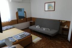 Apartmaji Laura Apartma 3 – Studio 3 foto 1