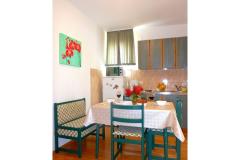 Apartmaji Milan Rogulj Apartma 1 – žuti foto 1