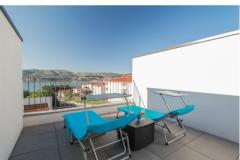 Apartmaji Siroki Apartma 2: (4+1) – Gena foto 1