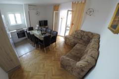 Apartmaji Gjeldum   Apartma 1 – App 7+2 foto 4