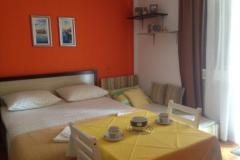 Apartmaji Vesela Apartma 2 – A2+1 foto 1