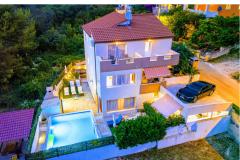 Bruno's Poolside Retreat Apartma 3 – A3 foto 1