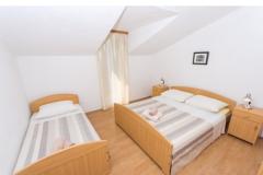 Nakiros Rent Apartma 1 – Brown foto 4
