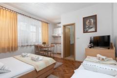 Apartmaji Barba Apartma 4 – App3studio foto 1