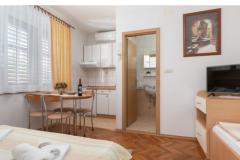 Apartmaji Barba Apartma 4 – App3studio foto 3
