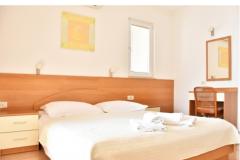 Apartmaji Stone  Tučepi  Apartma 1 – A 2 - 100 foto 3