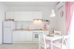 Apartmaji Ksenija Apartma 2 – A4 rozi foto 3