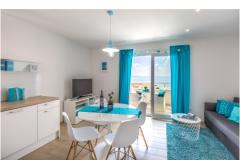 Apartmaji Ksenija Apartma 4 – A2+2 plavi foto 1
