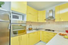 Apartmaji Zelic Tucepi Apartma 2: (2+2) – Yellow Apt foto 1