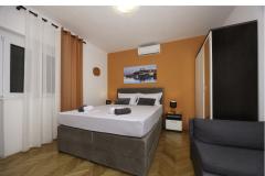Apartmaji Love Tučepi Apartma 3 – NARANČASTI foto 2