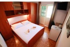 Apartmaji Love Tučepi Soba 1 – SOBA JEDAN foto 1