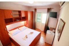 Apartmaji Love Tučepi Soba 1 – SOBA JEDAN foto 3