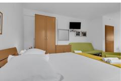 City Apartmaji Tučepi Apartma 2 – City A2 foto 5