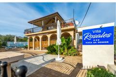 Počitniški dom  *** Apartma 1 – Rosales foto 1