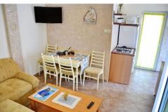 Apartmaji Laura Vir Apartma 1 – Laura foto 4
