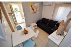 Apartmaji Laura Vir Apartma 3 – Art foto 3