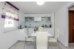 Počitniški dom Bukal Apartma 1 – BukalHouse foto 5