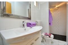 Villa mama Mica Apartma 3 – Lavandel foto 4