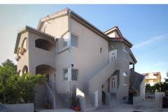 Apartmaji Banović Vodice  Apartma 2 – 2 Ap. 2+2 foto 5