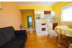 Apartmaji Iris Apartma 3 – žuti foto 3