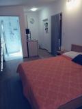 Apartmaji Marijana Alaga Apartma 1: (2+0) – A2 foto 3