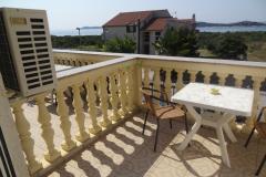 TIM APARTMANI  Apartma 2 – stud-p/nm foto 2