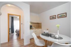 Apartmaji  Vesna  Apartma 2 – A2b foto 3