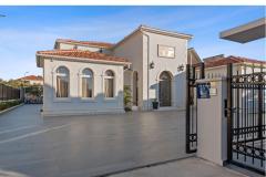 Villa CAROLUS Dalmatia Apartma 1 – Villa foto 2