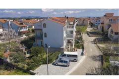 Villa Grey Stone Apartma 4 – Jagoda foto 1