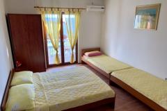 Apartmaji Bakić Apartma 2 – YELL A2+2 foto 2