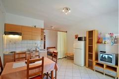 Apartmaji Pešut Apartma 1: (2+3) – prizemlje1 foto 3