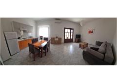 Apartmaji Riva Apartma 1 – App 3+2 foto 1
