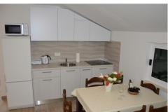 Apartmaji Matutinovic Apartma 4 – Apartman 4 foto 1