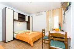 Apartmaji Knezović Apartma 6 – Studio 2 foto 1