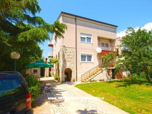 Apartmaji Mira Medulin