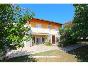 Apartma Mirabel