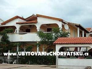 Apartmaji Kerovec