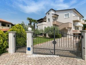 Apartmaji Aida 