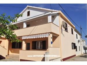 Apartma Marina