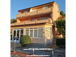 Apartmaji Palit Rab