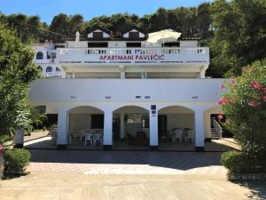 Apartmaji Pavlecic