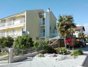 Apartmaji Gojka Miočević