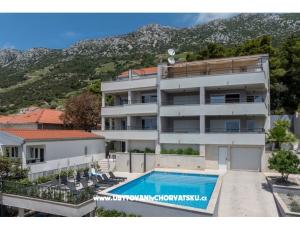 Nikolica Apartmaji